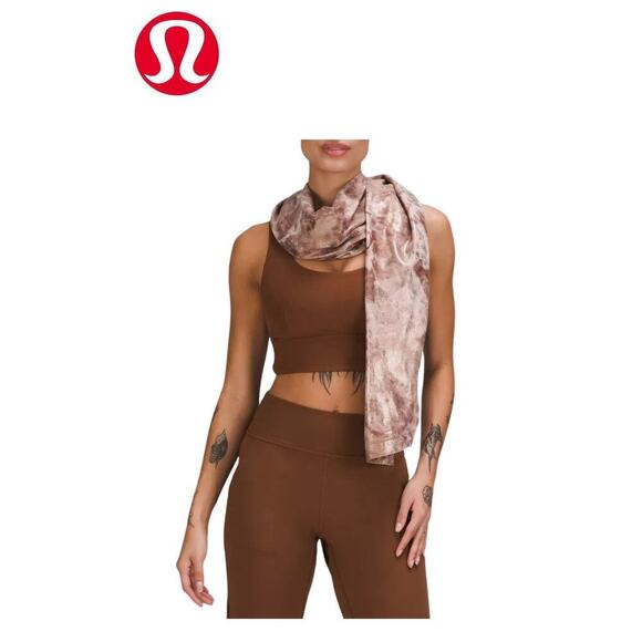 Lululemon Women's Customizable Snap Scarf - Shine Rose Gold - Picture 2 of 16